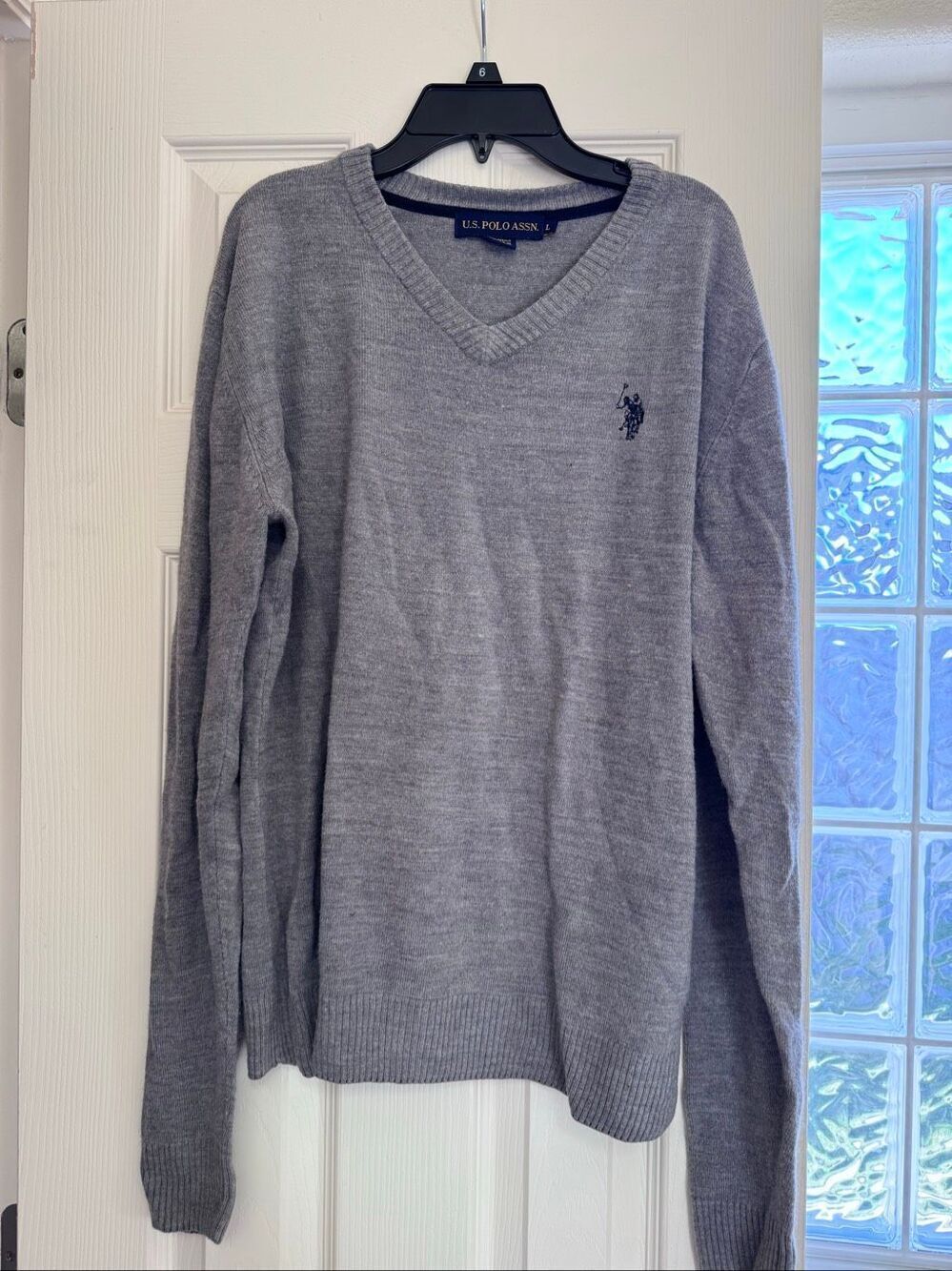 USβPolo Assn menβs L v-neck soft grey marl sweater long sleeve pullover knit lig